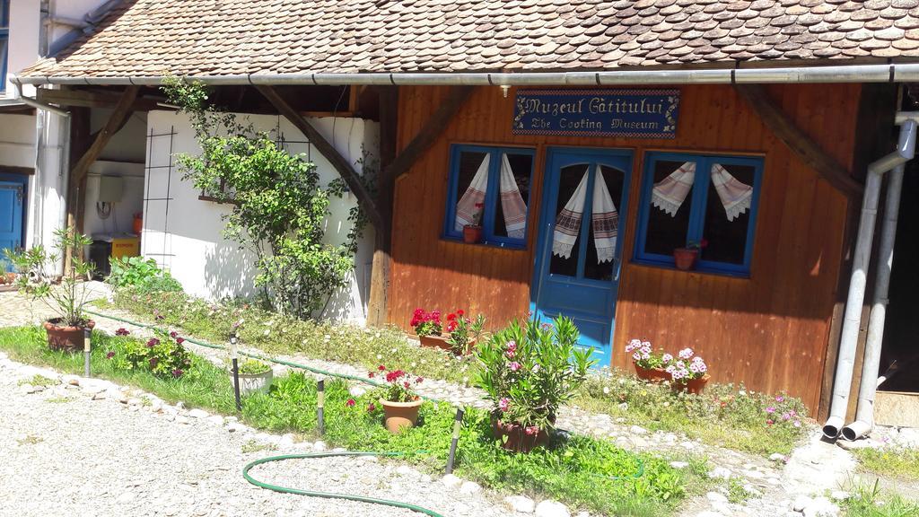 Pension Cartref Saschiz Luaran gambar